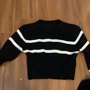 Long sleeve crop top